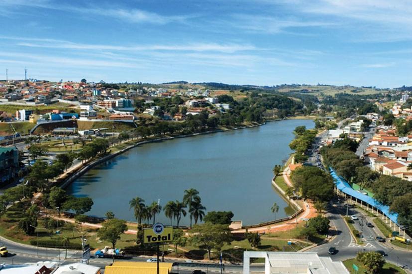 Apto Com Estacionamento, Piscina E Churrasqueira Bragança Paulista Kültér fotó